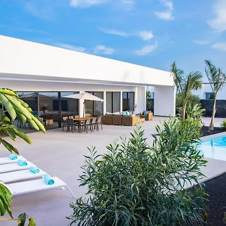 Macan Villa *