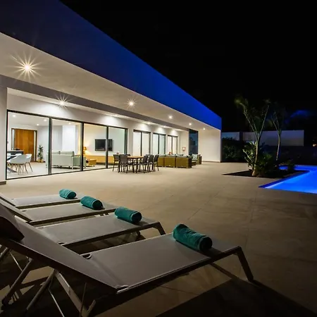 Macan Villa *